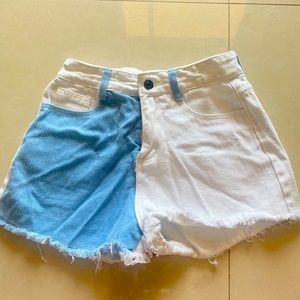 Color-block shorts